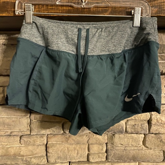 Ladies Dri Fit Nike Shorts - Picture 1 of 4
